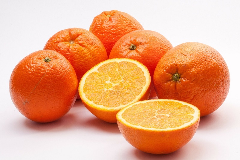 Sałatki i surówki z pomarańczy